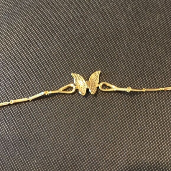 Elegant 14K Gold Plated Zirconia Butterfly Bracelet - Picture 6 of 12